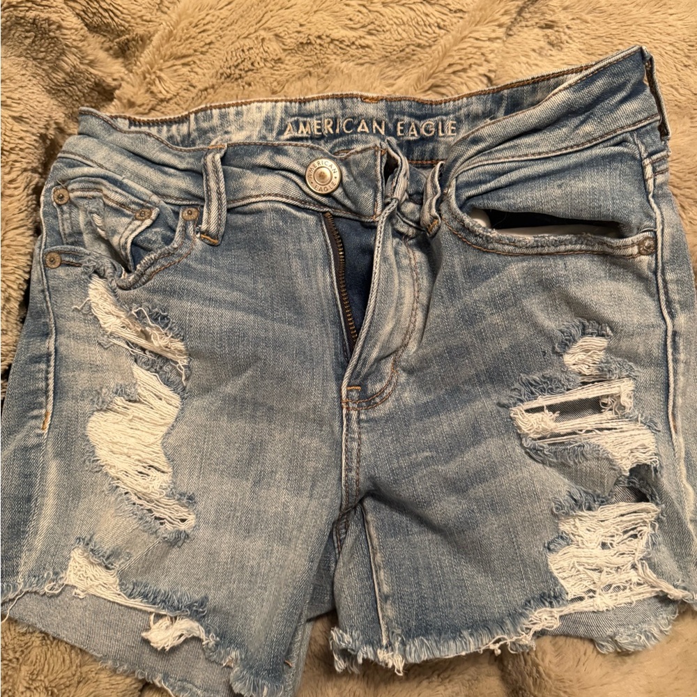 American Eagle Light Wash Denim Shorts With Lace Pocket Details